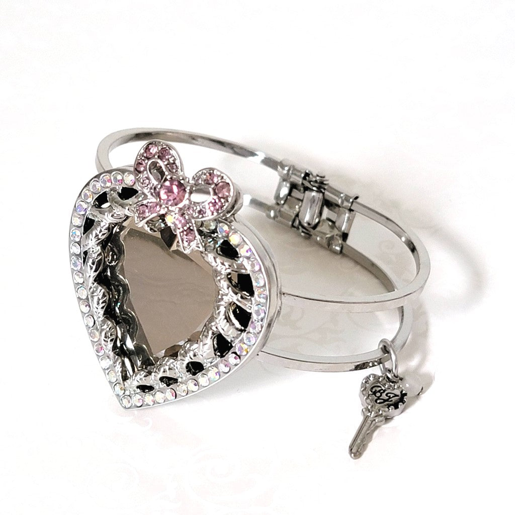 Betsey johnson heart on sale bracelet